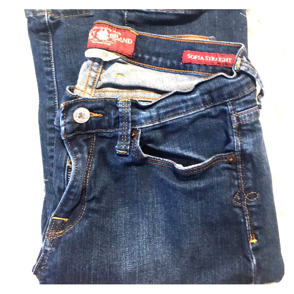 Kids size 6/28 regular Lucky Brand Jeans!